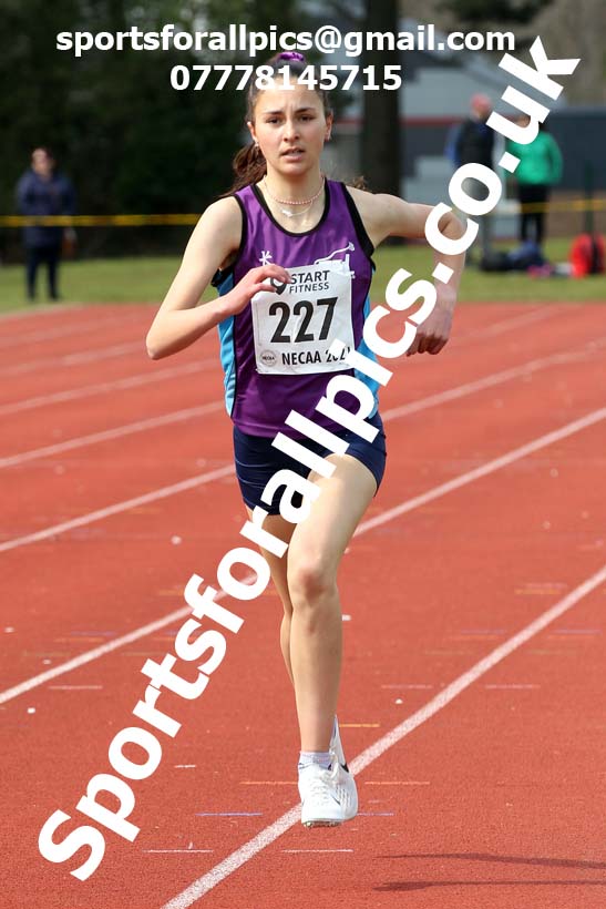 800 metres, 2021 NECAA Open Graded Meeting, Morpeth. Photo: David T. Hewitson/Sports for All Pics